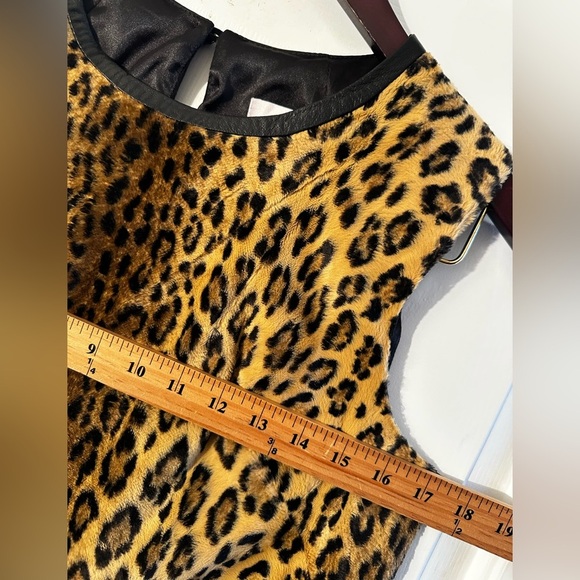 MILLY 6 Animal Print Leopard Faux Fur Lamb Leather Sleeveless MINT USA Baddie - Picture 10 of 12
